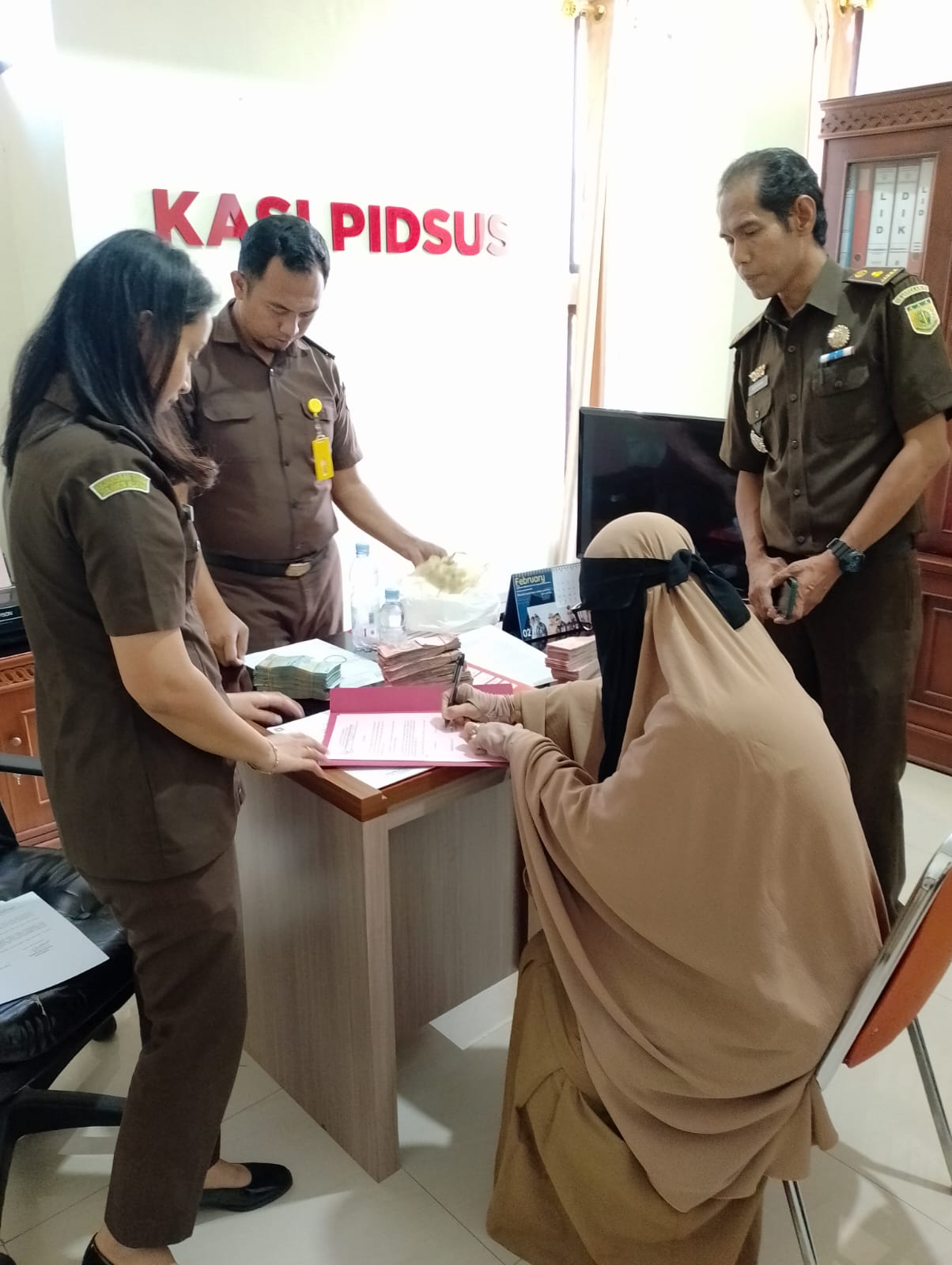 Penitipan Uang Pengganti Kerugian Negara Kepada Kejaksaan Negeri Sidrap