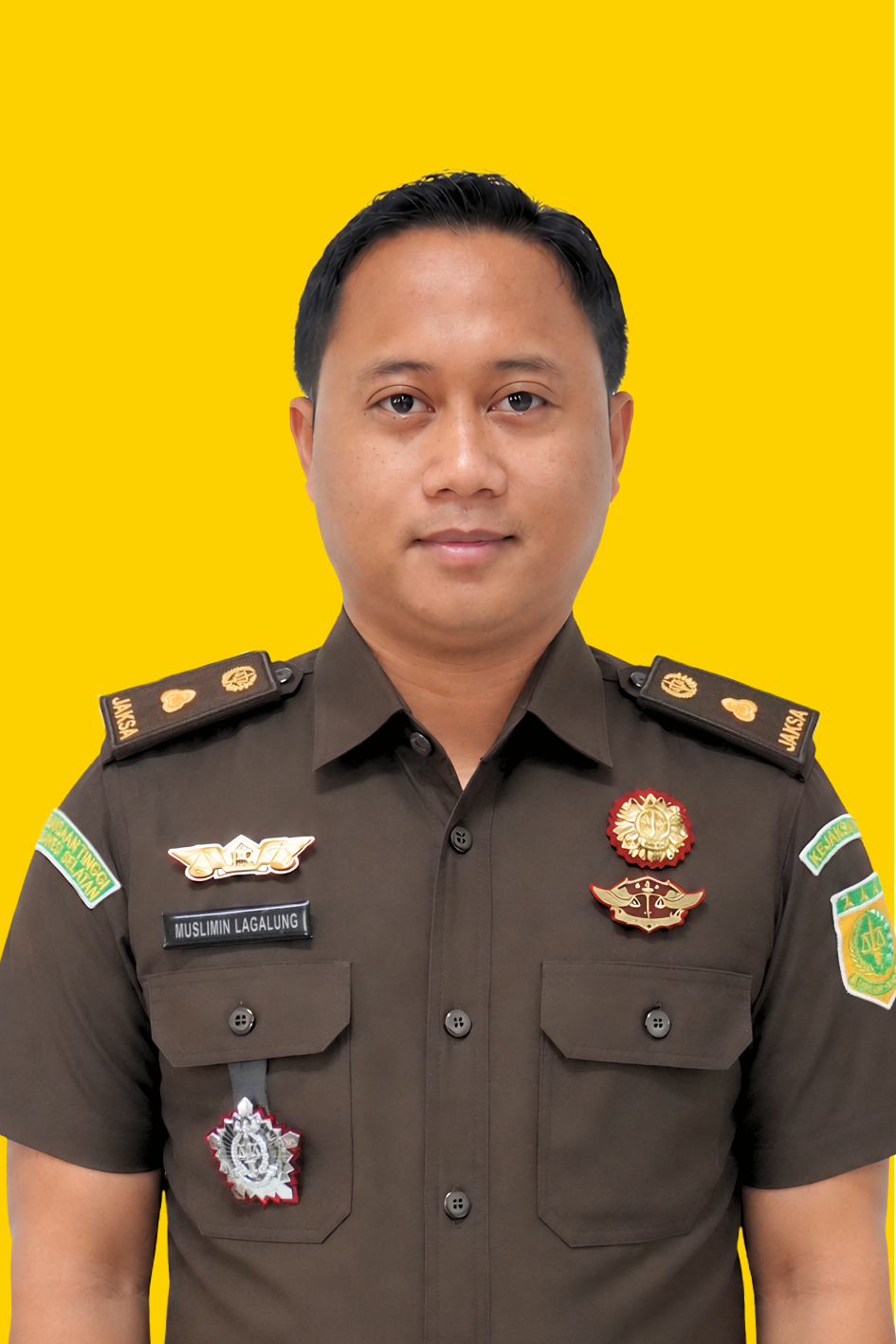 MUSLIMIN LAGALUNG, S.H.